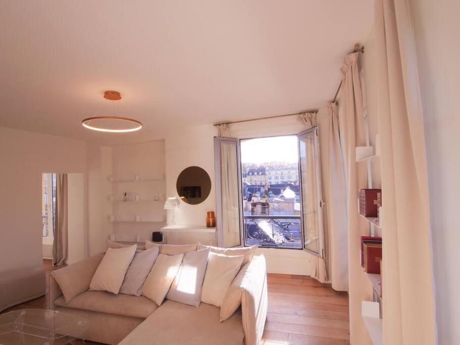 Charme Et Modernite Au Coeur Du Quartier St Louis Apartment Versailles Exterior photo