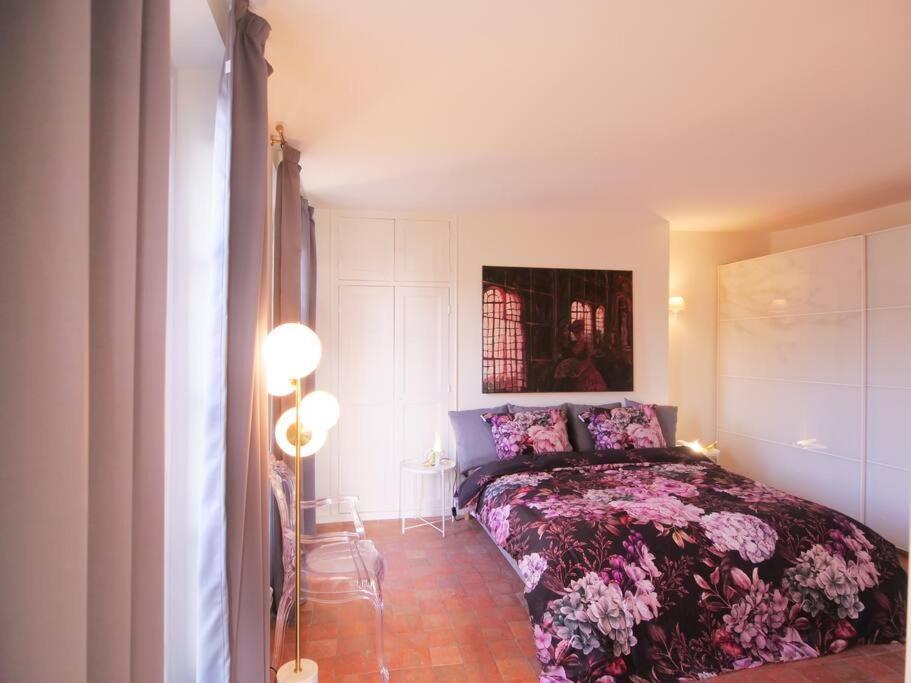 Charme Et Modernite Au Coeur Du Quartier St Louis Apartment Versailles Exterior photo